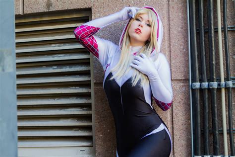 Calvins Canadian Cave Of Coolness Spider Gwen Cosplay By Miu Moonlight