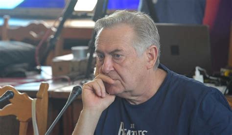Во многом сериал выигрывает благодаря осознанности: Юрий Стоянов всполошил поклонников фото с заплаканными ...