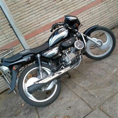 Hero splendor plus bike images price features specs. Black Hero Splendor Plus 100cc. at Rs 35000/unit | Hero ...