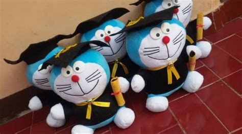 Gambar mewarnai doraemon terbaru, gambar mewarnai doraemon dan kawan kawan, mewarnai gambar doraemon, gambar mewarnai hello kitty, gambar doraemon yang sudah diwarnai kumpulan gambar mewarnai kartun doraemon terbaru sumber : Mewarnai Boneka Doraemon - Gambar Kumpulan Gambar Lucu Boneka Doraemon Terbaru Google ...
