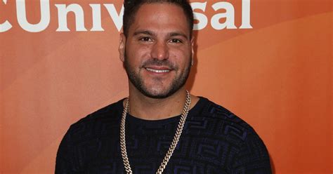 He first came to prominence as one of the eight main cast members in the mtv reality series jersey shore. 'Jersey Shore' star Ronnie Ortiz-Magro arrested again on domestic violence charges | PhillyVoice