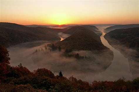 Big Loop Of Saar River In Autumn Mettlach Saar Valley Saarland