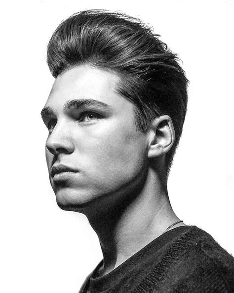 These hairstyles and haircuts are the most popular all over the world. Types Of Haircuts For Men: The Ultimate Guide To Different ...