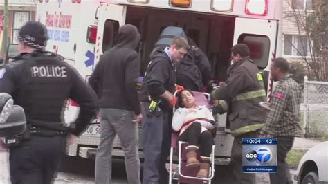 Pregnant Woman Shot Wounded On Southeast Side Abc7 Chicago