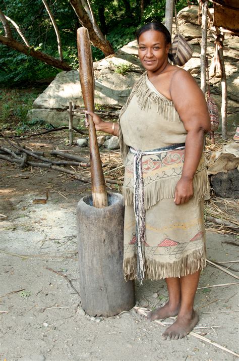 How do you pronounce wampanoag? Carol Wynne, Wampanoag Foodways Manager at Plimoth ...