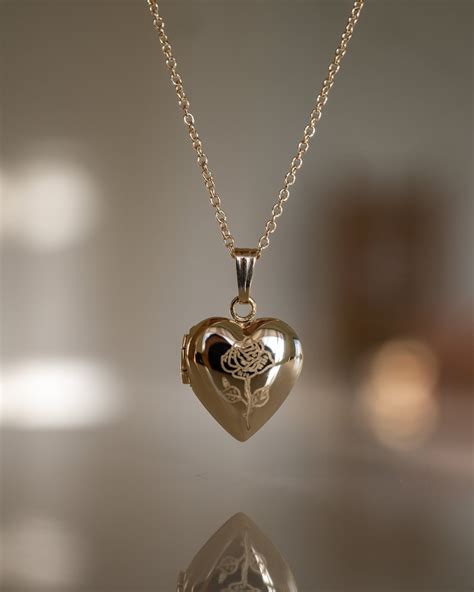 Rose Heart Mini Locket Necklace 14k Solid Gold Locket Etsy