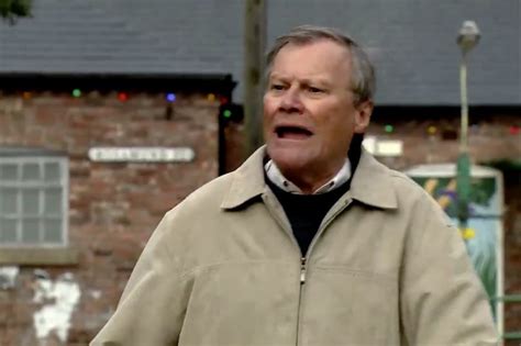 Coronation Street Fans Left In Hysterics Over Roy Cropper Stunt Double