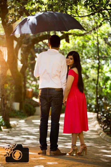 Pre Wedding Photo Shoot Poses Ideas And Handy Tips For Couples