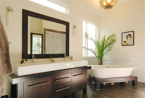 Standing an impressive 16.5 high, this contemporary vanity mirror/shaving mirror will look the part in any bedroom or bathroom. Vanity, large mirror stand alone bathtub | Bathroom ...