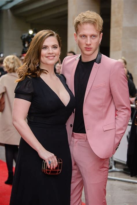 What is her relationship status? Hayley Atwell Husband / Hayley Atwell Photos News And ...