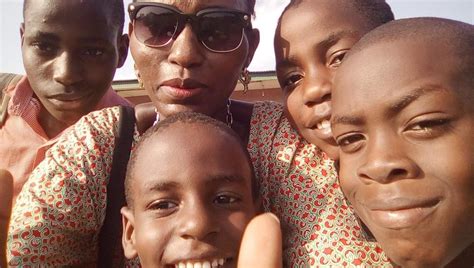 31 Heartwarming Single Mom Selfies That Deserve All The Likes Huffpost Life