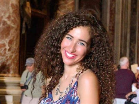 وزير التضامن الاجتماعي السابق، جمهورية مصر العربية. تعرف على مصمم أعمال الجرافيك فى فيلم «الأصليين» - عين