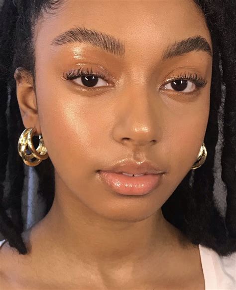 Tiara Willis On Twitter Natural Glowy Makeup Dark Skin Makeup