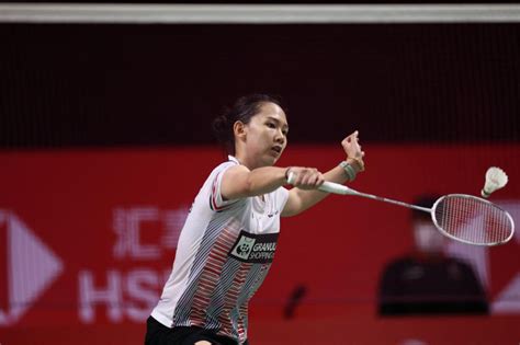 Pornpawee chochuwong enjoyed a lot of attention at the badminton world tour finals in bangkok. Ratchanok crashes out of badminton World Tour Finals