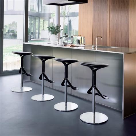 Modern Bar Stools And Kitchen Countertop Stools In Soft Round Shapes