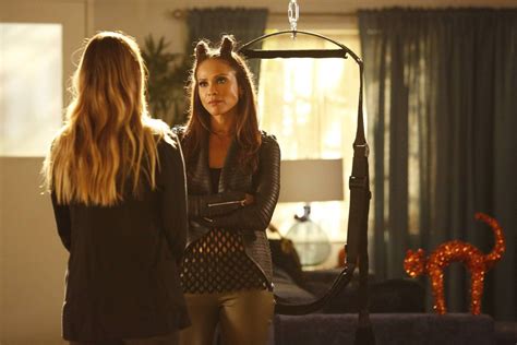 Chloe And Mazikeen Halloween Episodes Halloween Coustumes Tv Characters