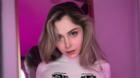 Tiktoks Ava Bamby Says Shes Banned From Dating Apps And Doesnt Know Why