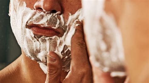 How To Avoid Tight Or Dry Skin After Shaving Gillette Uk