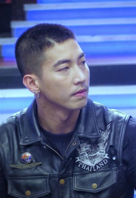 โตโน่ ควง เฌอเบลล์ เปียกปอน คลายร้อน ณ แหล่งโต้คลื่นกลางกรุง : รักคือเก่าโตโน่*-*
