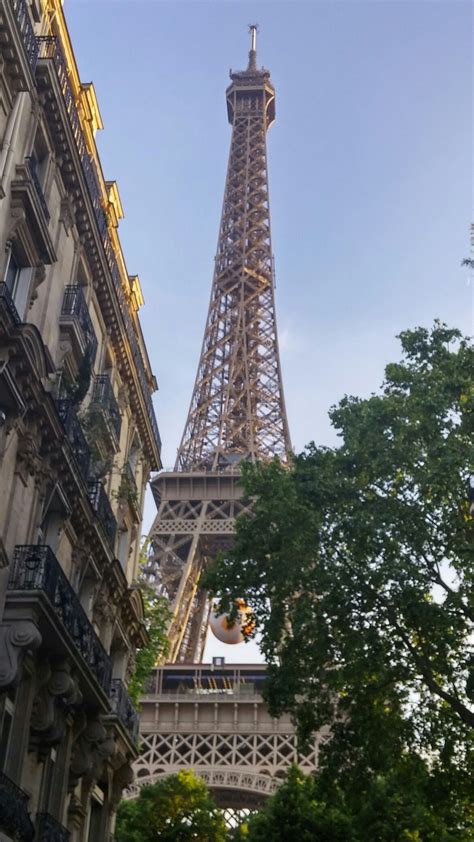 Side Street Of The Eiffel Tower Eiffel Tower Tower Eiffel