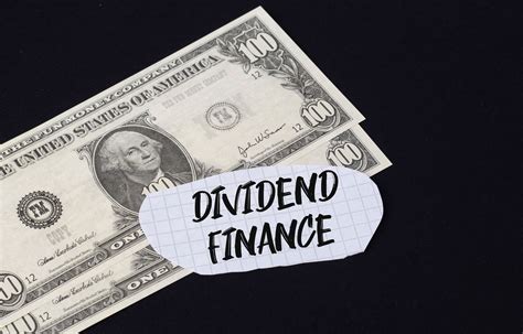 Dividend Finance Text And Dollar Banknotes Creative Commons Bilder