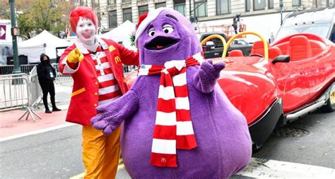 The Mcdonald’s Grimace Shake’s Viral And Gruesome Tiktok Trend Explained Internewscast