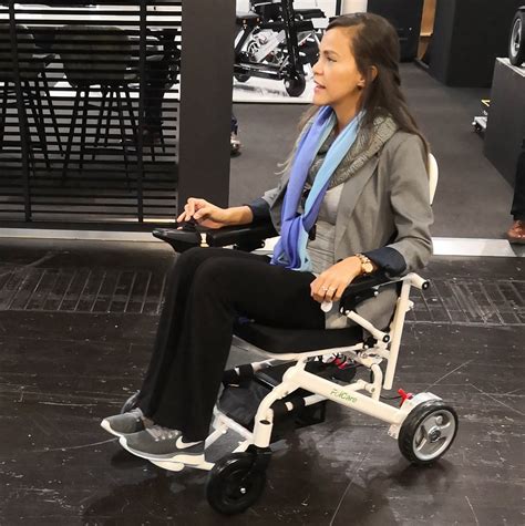 Why is electric wheelchair costly? Differencs between elderly electric wheelchair and disable ...