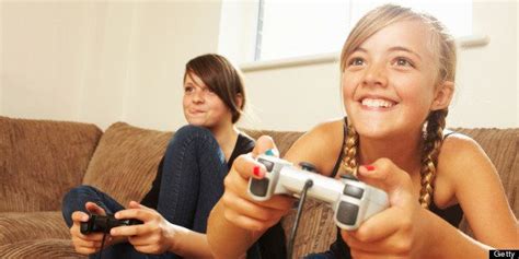 Why Girls Should Play More Video Games Huffpost