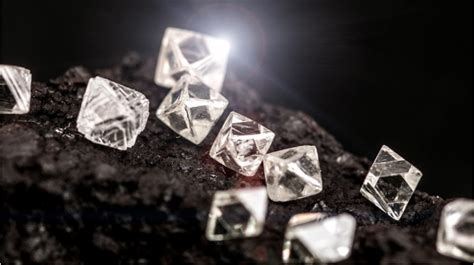 How To Identify A Rough Raw Uncut Diamond Essilux
