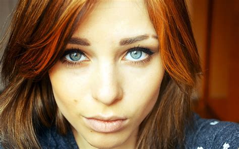 wallpaper face women redhead model dyed hair long hair blue eyes singer black hair