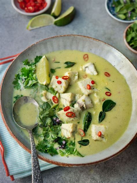 Add the sweet potato to the pot after the curry paste has sautéed, and continue to sauté the sweet use an immersion blender, or allow the soup to cool further and carefully purée in batches using a. Thai Green Curry Fish Soup | Recipe | Fish curry, Green ...