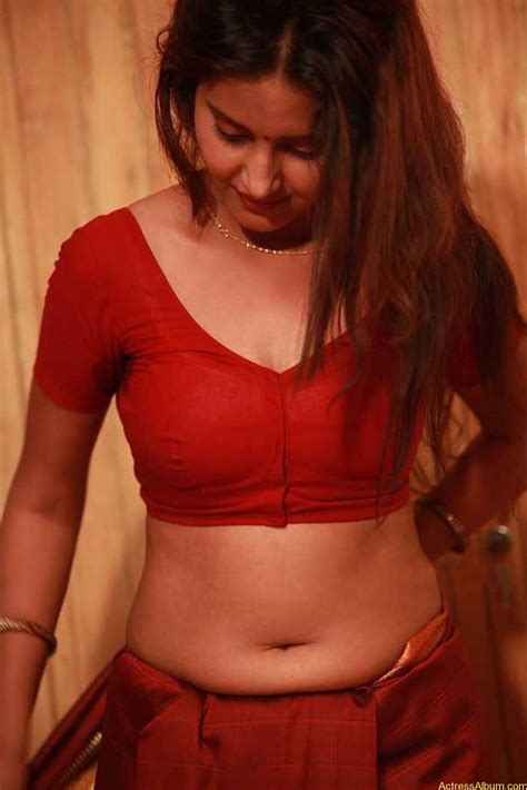 Shanthi Red Saree Girl Actressalbum Com Archana Sharma Very Hot Bed