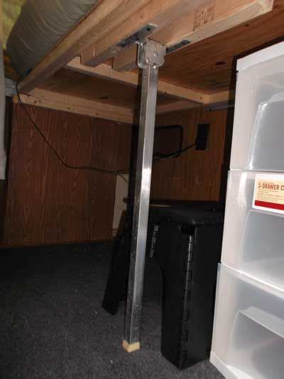 Full View Of The Support Pole For The Center Of The Bunk Extension Rv