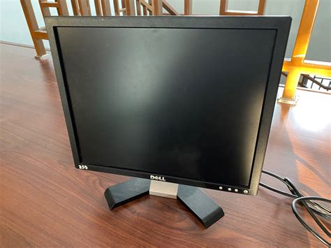Dell 17 Inch Monitor Vga Computers And Tech Parts And Accessories