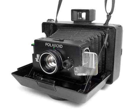 Vintage Polaroid Land Camera Ee100 Instant Print 100 Series Film Camera