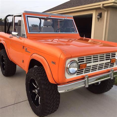 Pin By Darkinia Castleberry On Summer Drive Bronco Truck Ford Bronco