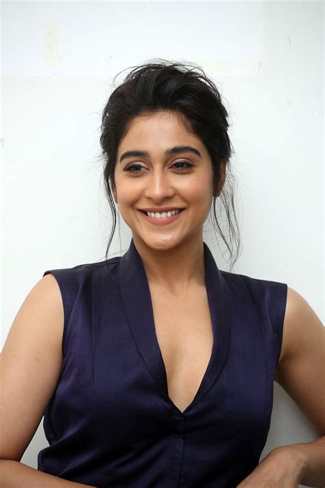 Actress Regina Cassandra New Hd Images At Evaru Movie Pre Release Event