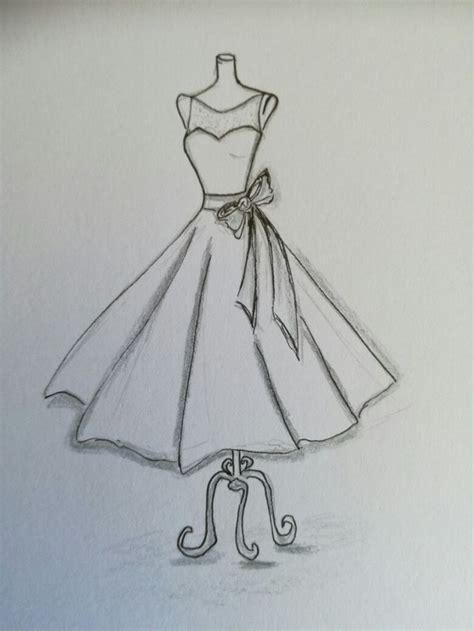 Diese hochzeitskleider zeichnen sich durch eine nach unten hin sich verbreiternde silhouette aus. - #untitled #kleider zeichnen bleistift #kleider zeichnen ...