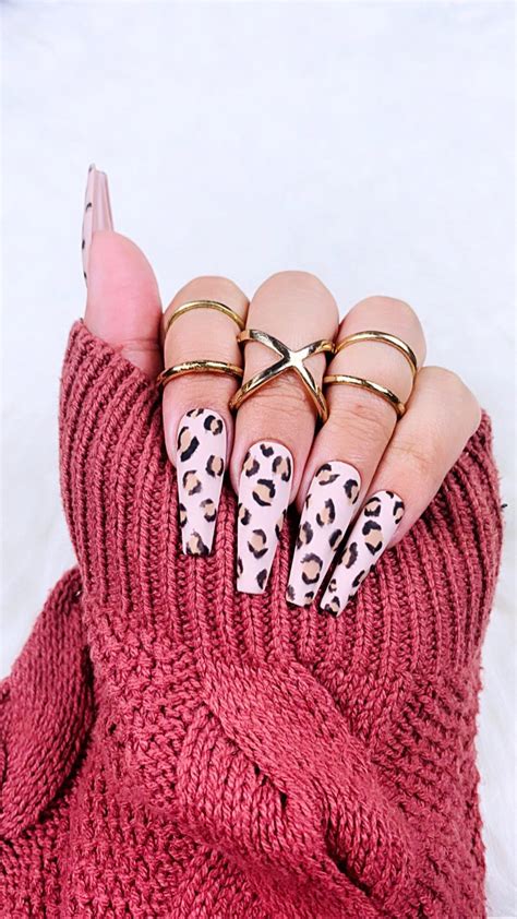 Cheetah Press On Nails Cheetah Nails Brown Nails Fake | Etsy | Cheetah nails, Beige nails ...