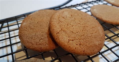 Crisp Ginger Biscuits Recipe Thermomix Recipes Biscuit Recipe Ginger Biscuits