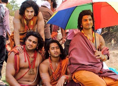 Shaheer Sheikh Shares Candid Pictures With The Pandavas From Mahabharat Calls It The Art Of