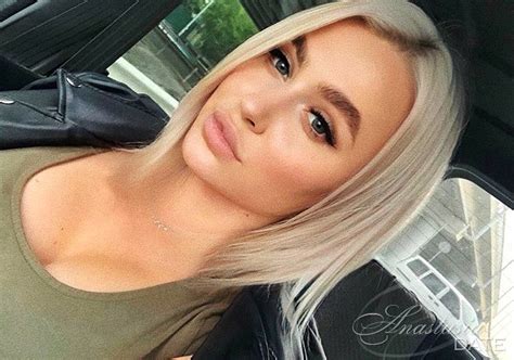 Meet Russian Lady Daria From Moscow 20 Yo Hair Color Blond