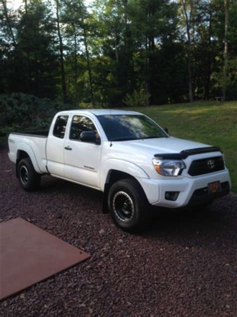 Purchase Used 2012 Toyota Tacoma Base Extended Cab Pickup 4 Door 27l