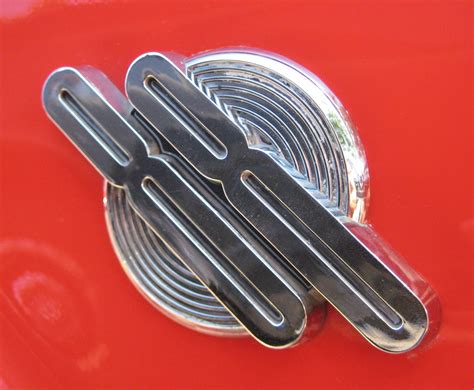 Oldsmobile related emblems | Cartype