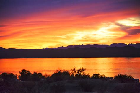 Lake Havasu Sunset 4 In Hdr Photo Shot From A Condo Balcon Flickr