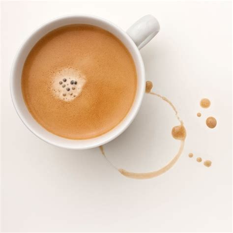 Die beiden flüssigkeiten sollten 1 : So können Sie Kaffeeflecken entfernen: Tipps für Kleider ...
