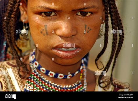 Niger Niamey African Girl In Traditionnal Clothes And A