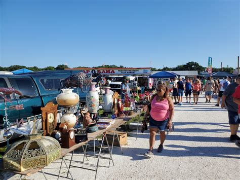 Are Dogs Allowed At Webster Flea Market