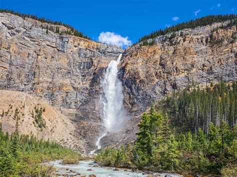 Canadas 10 Most Beautiful Waterfalls Beautiful Waterfalls Yoho