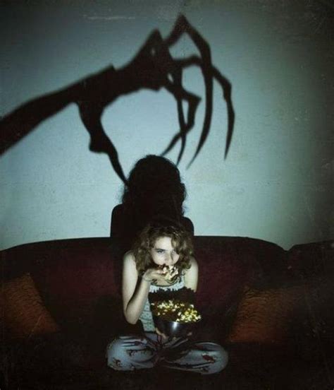 What are dirty movies to watch alone? Halloween: 10 scary movies that you shouldn't watch alone